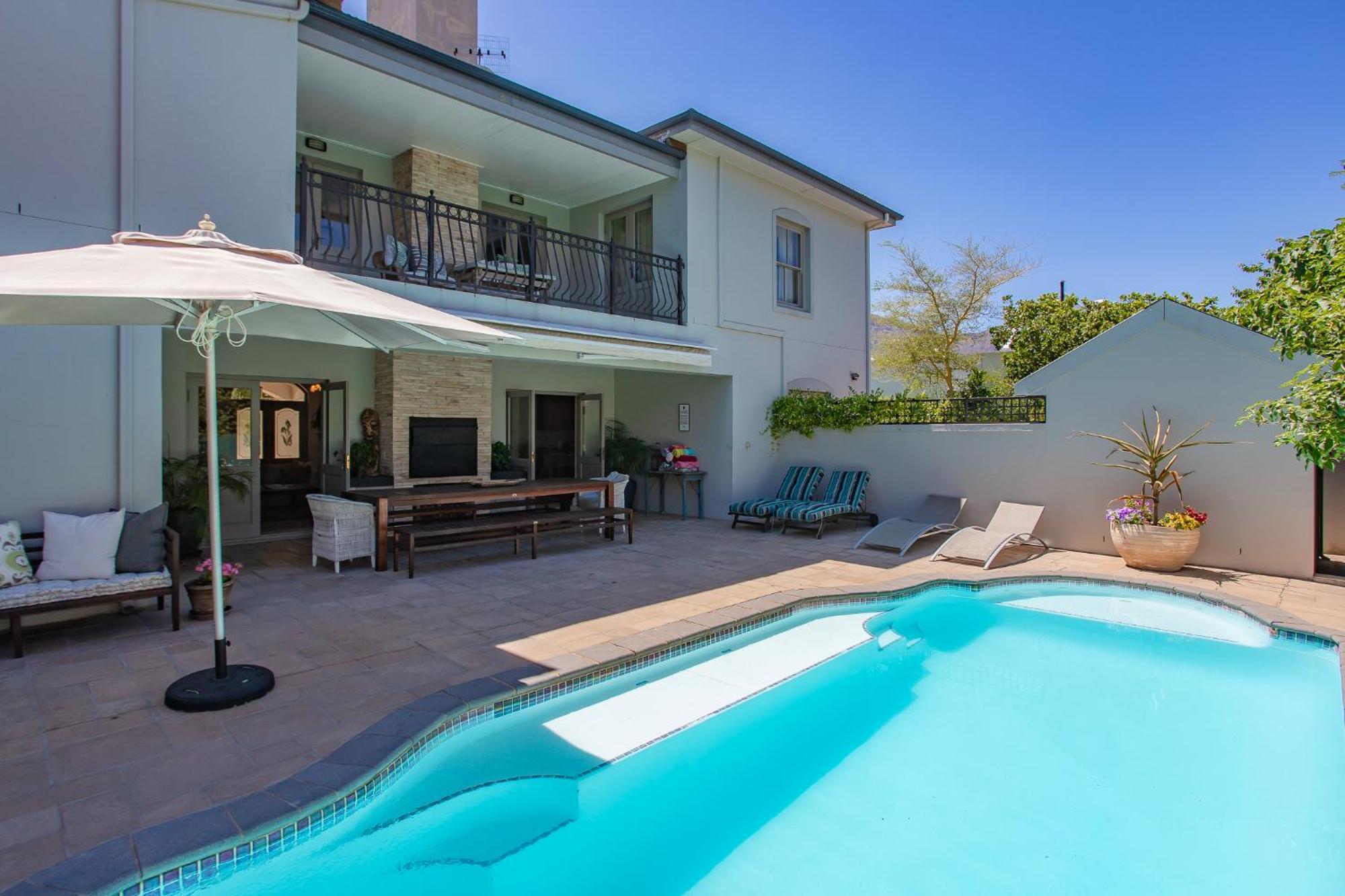 Spacious Five Bed House *