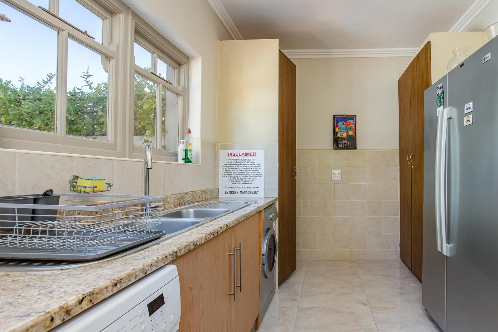 Holiday home Spacious Five Bed House *